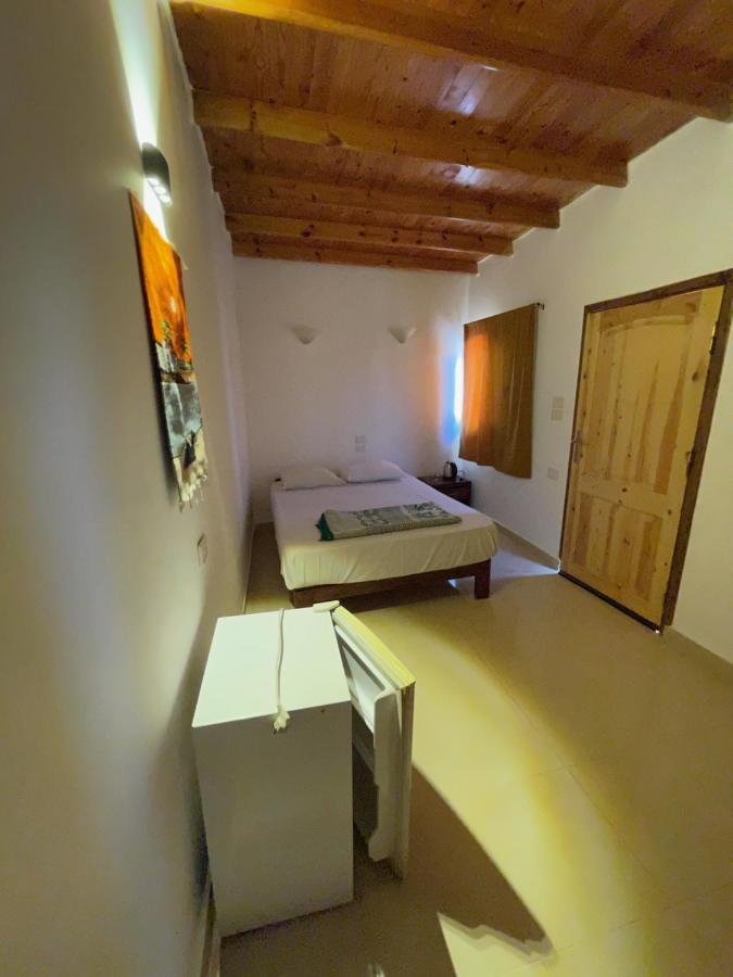 Dolphin Camp Hotel Dahab Buitenkant foto