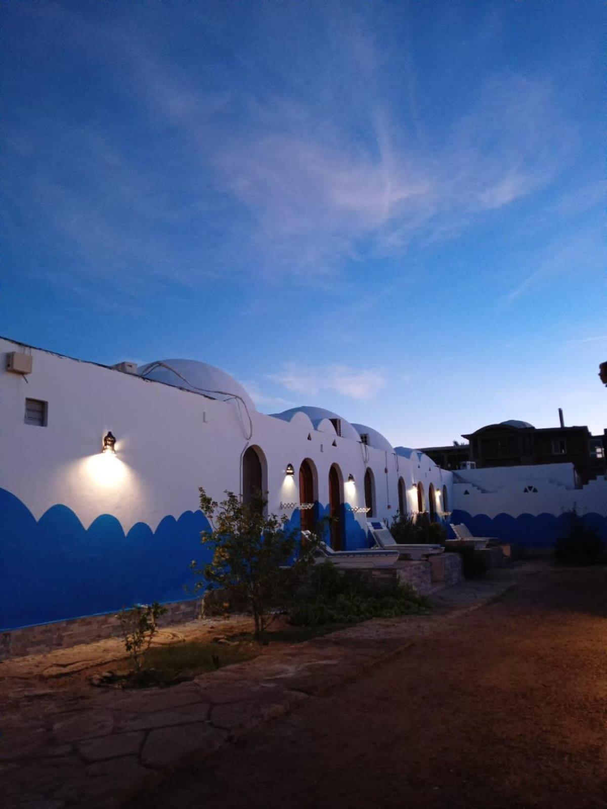 Dolphin Camp Hotel Dahab Buitenkant foto