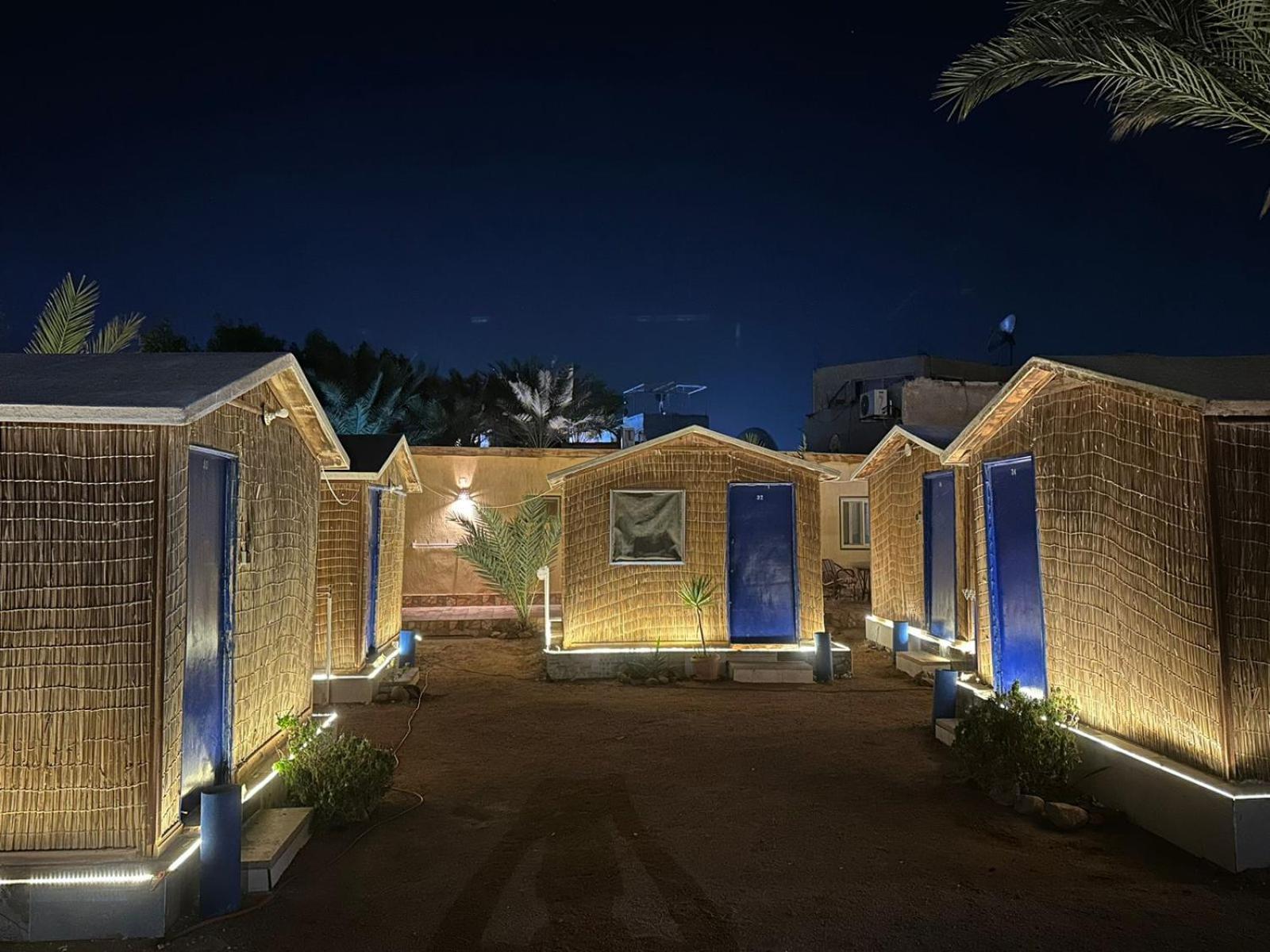Dolphin Camp Hotel Dahab Buitenkant foto