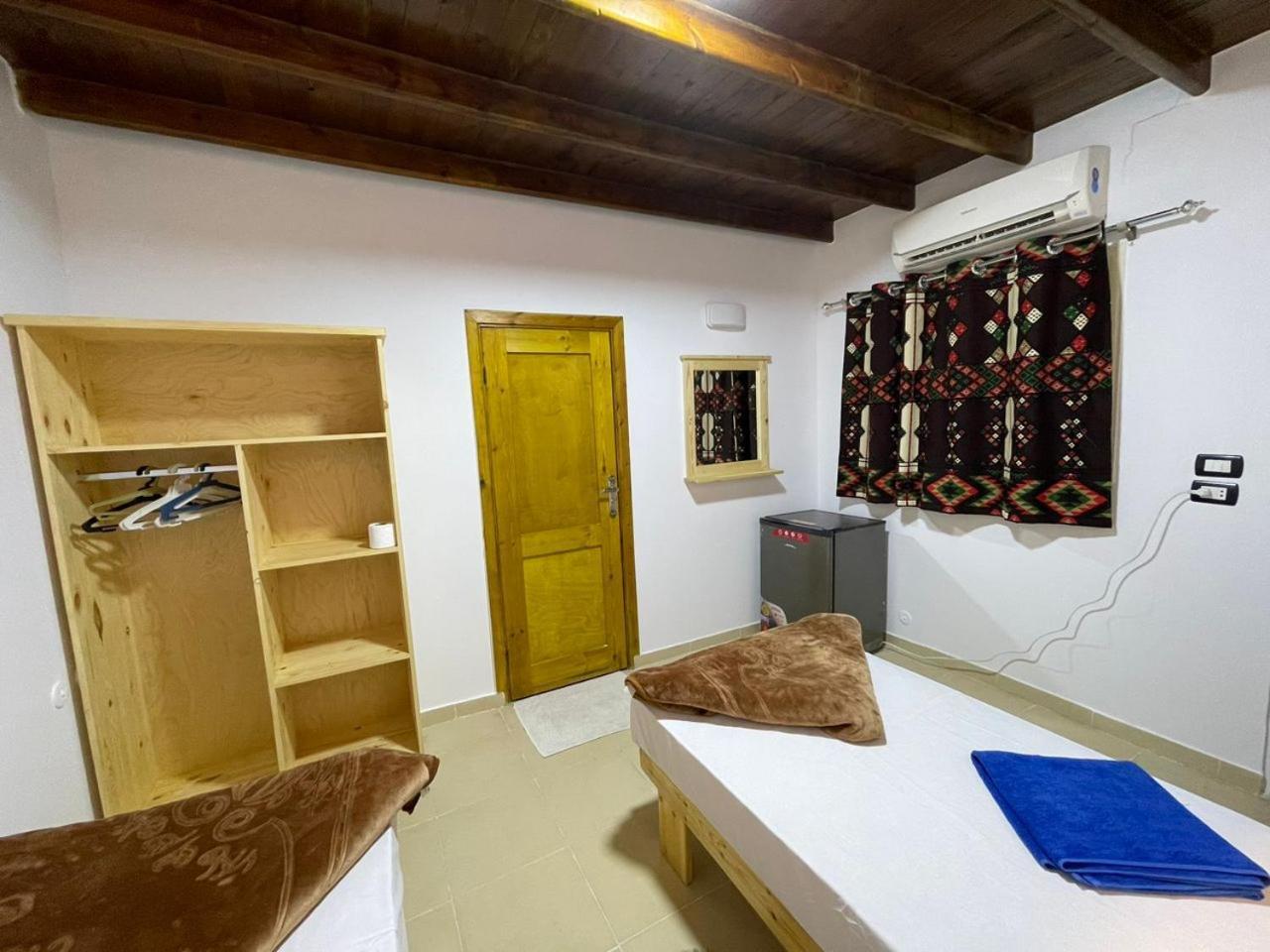 Dolphin Camp Hotel Dahab Buitenkant foto