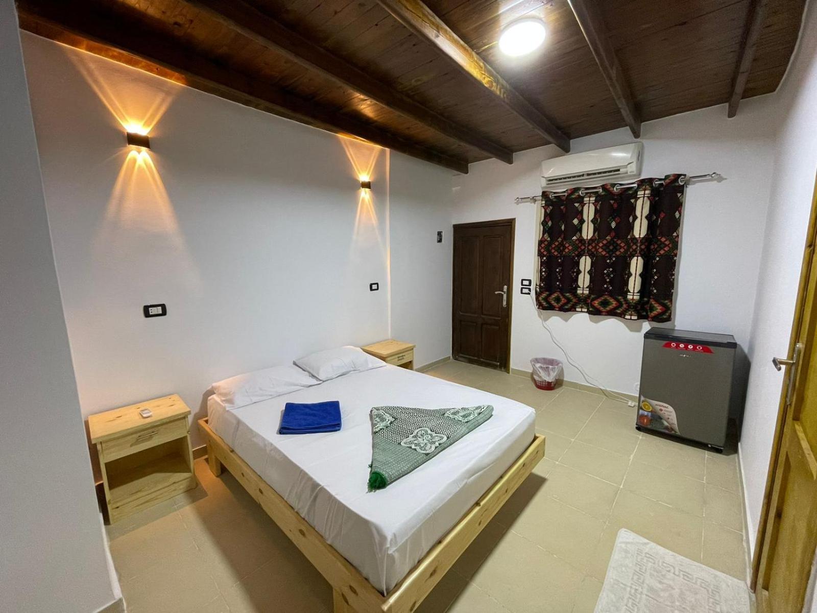 Dolphin Camp Hotel Dahab Buitenkant foto