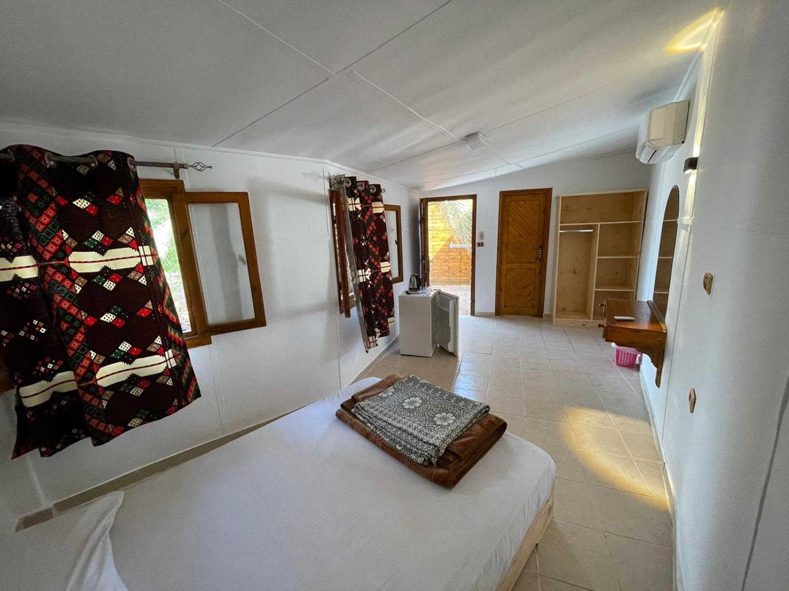 Dolphin Camp Hotel Dahab Buitenkant foto